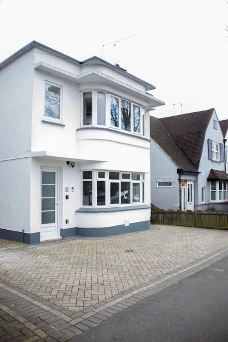 Coastal Haven In Leigh-On-Sea Apartment Southend-on-Sea Exterior photo